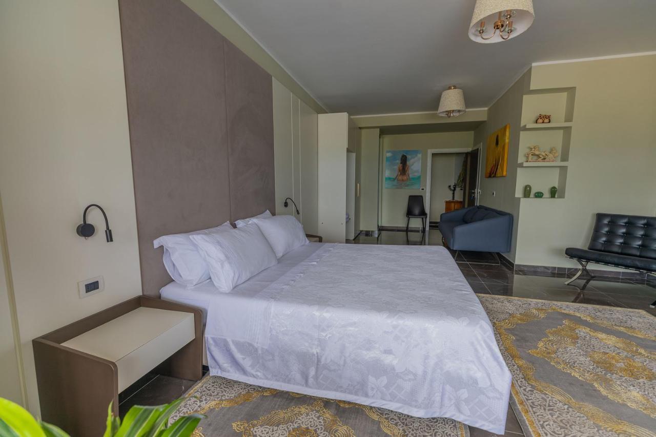 Hotel Pirro Vlore Ngoại thất bức ảnh
