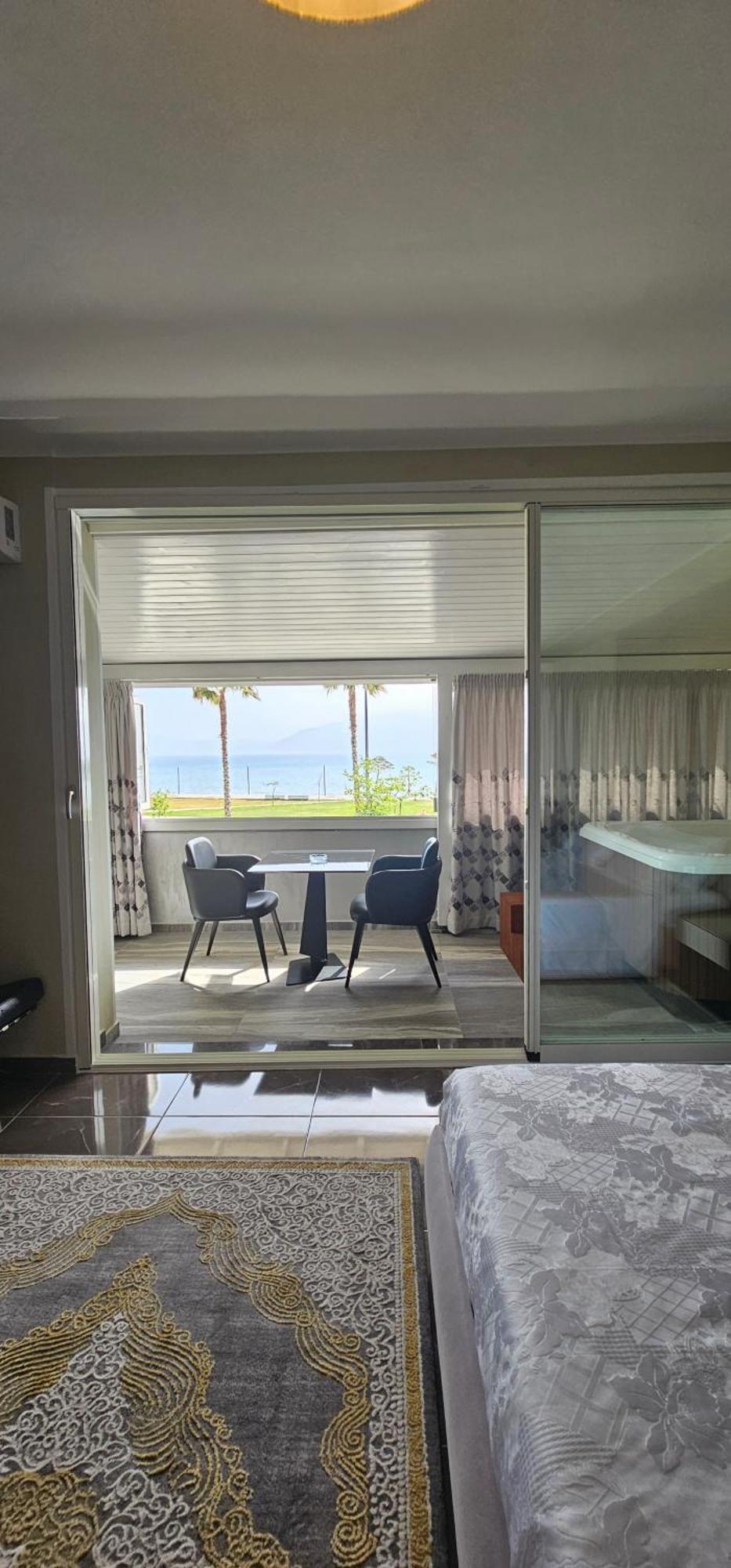 Hotel Pirro Vlore Ngoại thất bức ảnh